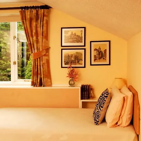 Beech Hill House Bed & Breakfast 3*