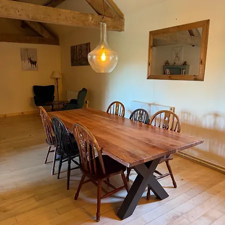 Beech Hill House Bed & Breakfast 3*
