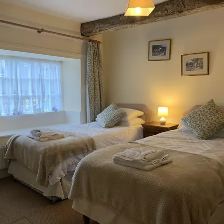 Bed & Breakfast Beech Hill House 3*
